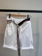 Shorts mit Gürtel